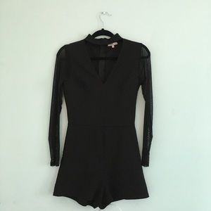 Black Low Cut av-Neck Romper!